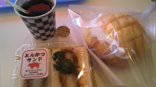 3���̐V���i