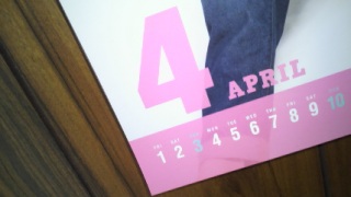 4�����W��