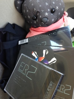 ER2�Q�b�`��(�B�E��-)�m��