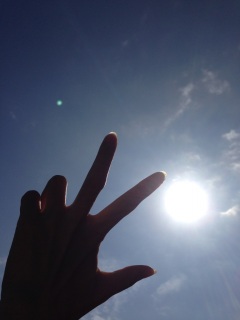 �B�E�́E)�m�c��