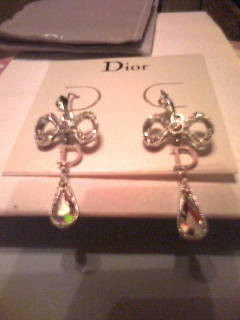 ���s�A�X��