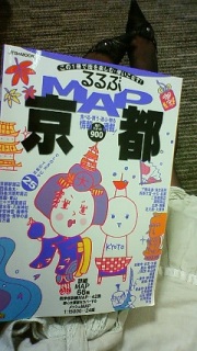 ���s��